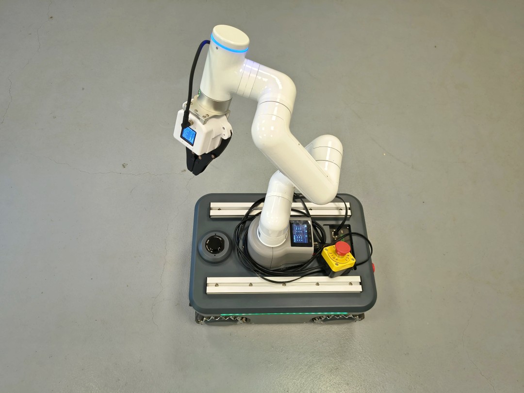 mobile robot 7